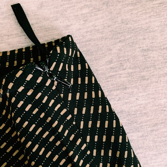 Banana Republic Skirt - Picture 4 of 4